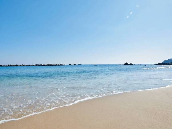 【千鳥ヶ浜海水浴場】宿より徒歩約8分!遠浅でお子様にもオススメ