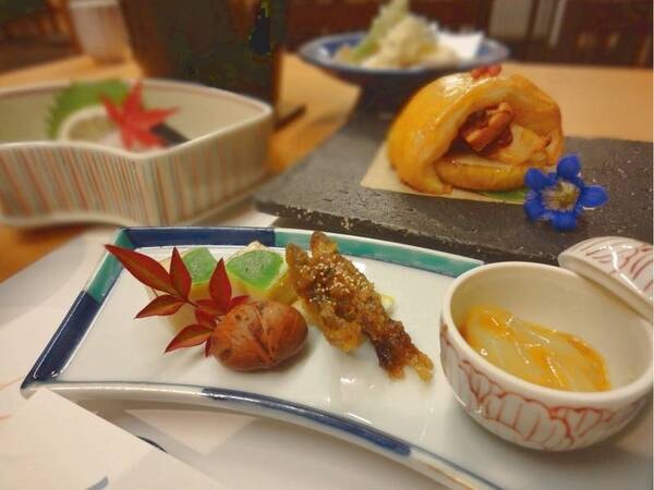 【夕食・会席/例】地元で採れた山菜や高原野菜、清流で育った川魚を使った会席料理です