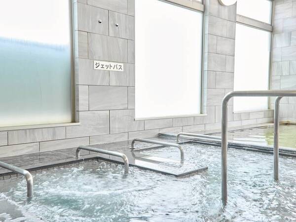 人気のジェットバスがございます