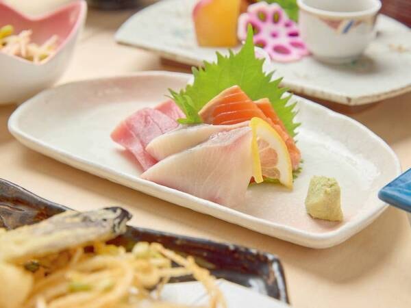 旬の素材を味わえるお刺身の盛り合わせ/一例